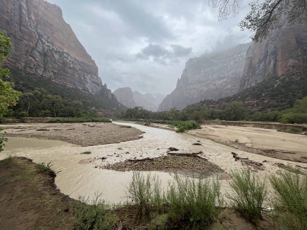 A rainy day in Zion National Park in Utah, it's still an amazing scene.